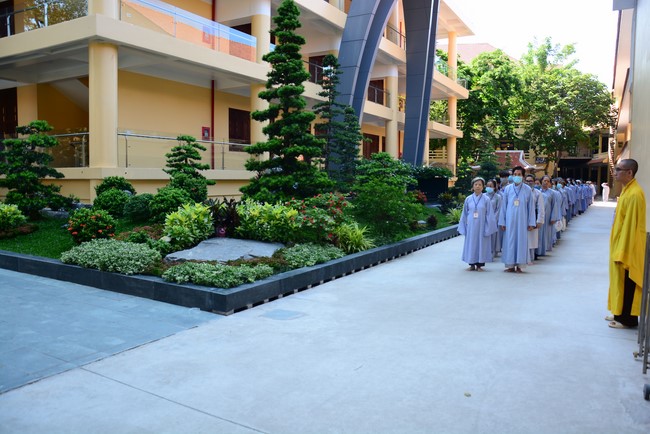 Dharma Talk “Peaceful place to stop ” – The 96th Seven-Day Retreat